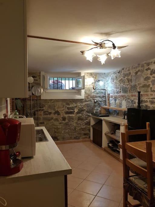 Taverna Abitazione A 15 Km Da Firenze Prato (Prato) Exterior foto